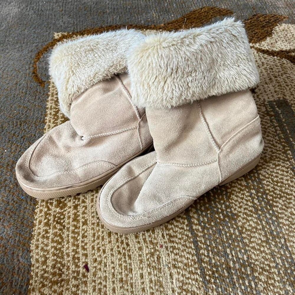Rampage: Ashlee Cream & tan faux fur boots